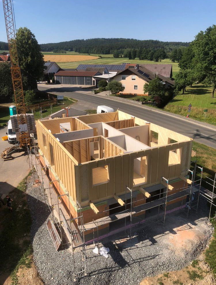 Holzhaus von der Zimmerei Stelzer